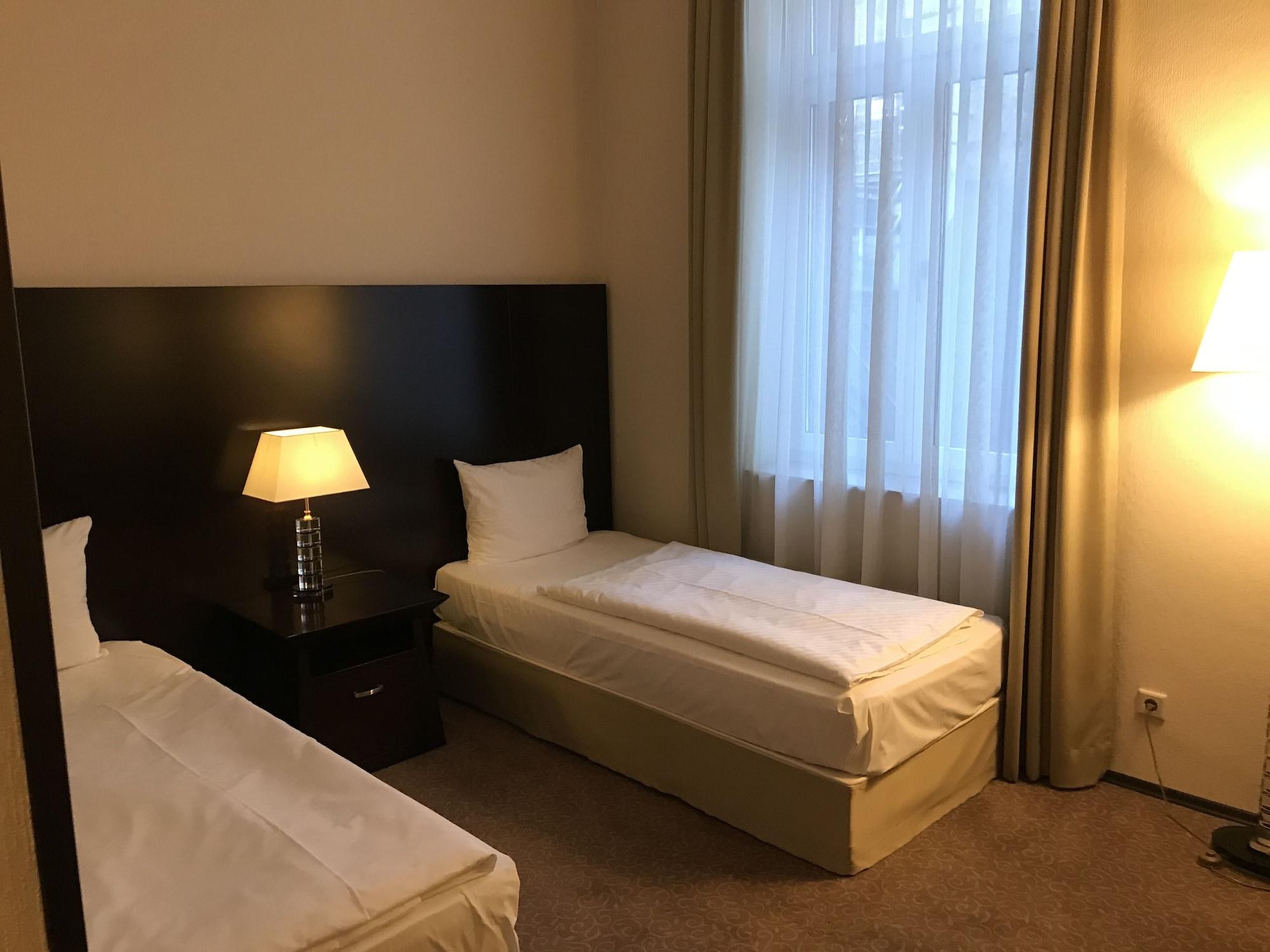 Grand Palace Hotel Ганновер Экстерьер фото