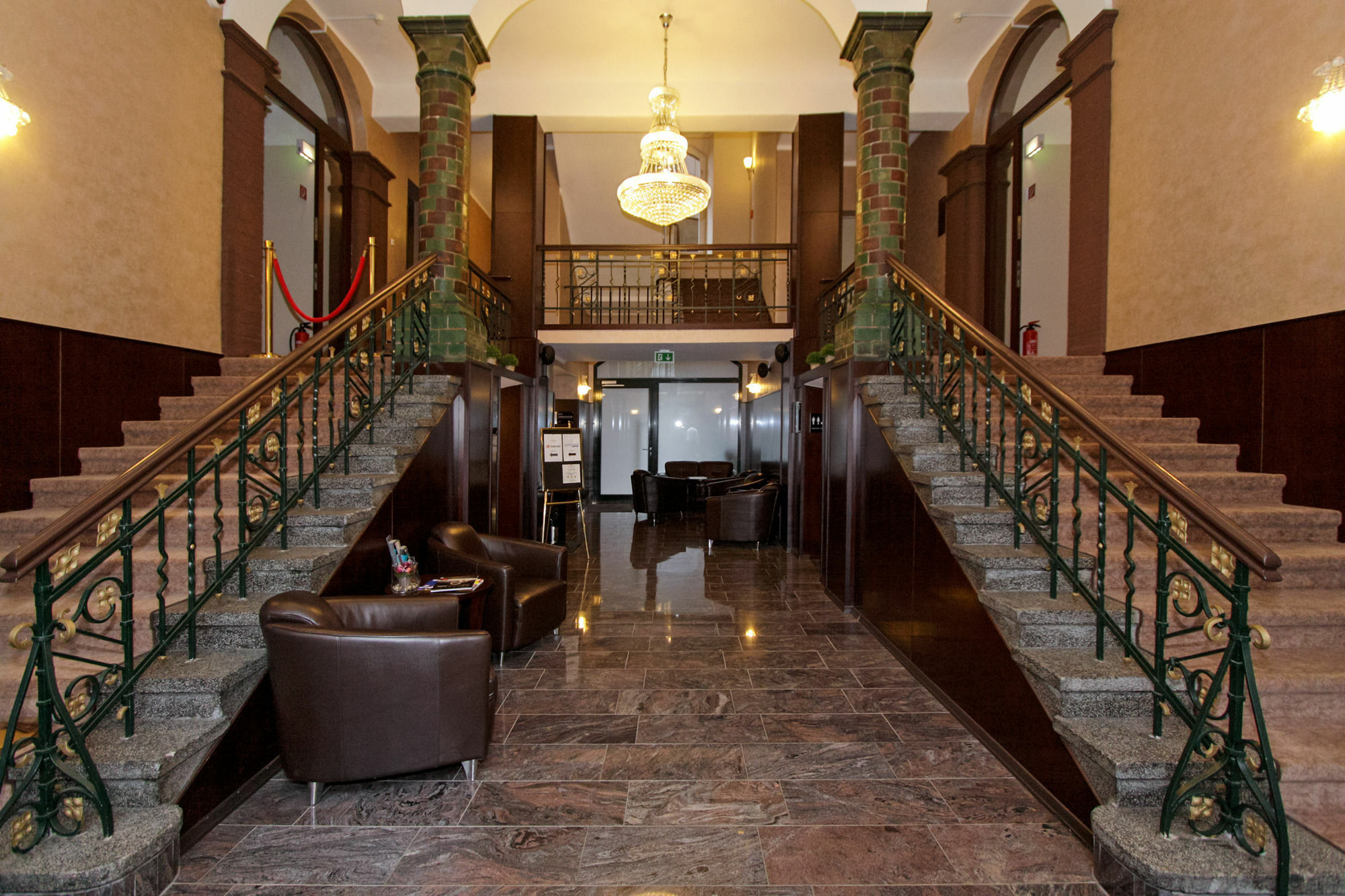 Grand Palace Hotel Ганновер Экстерьер фото